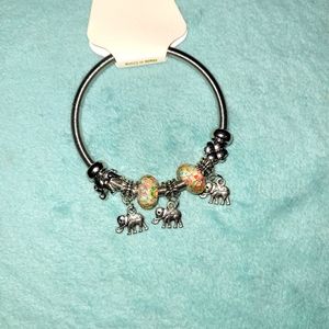 Women's Boho elephant dangle bracelet with elephant charms, NWT